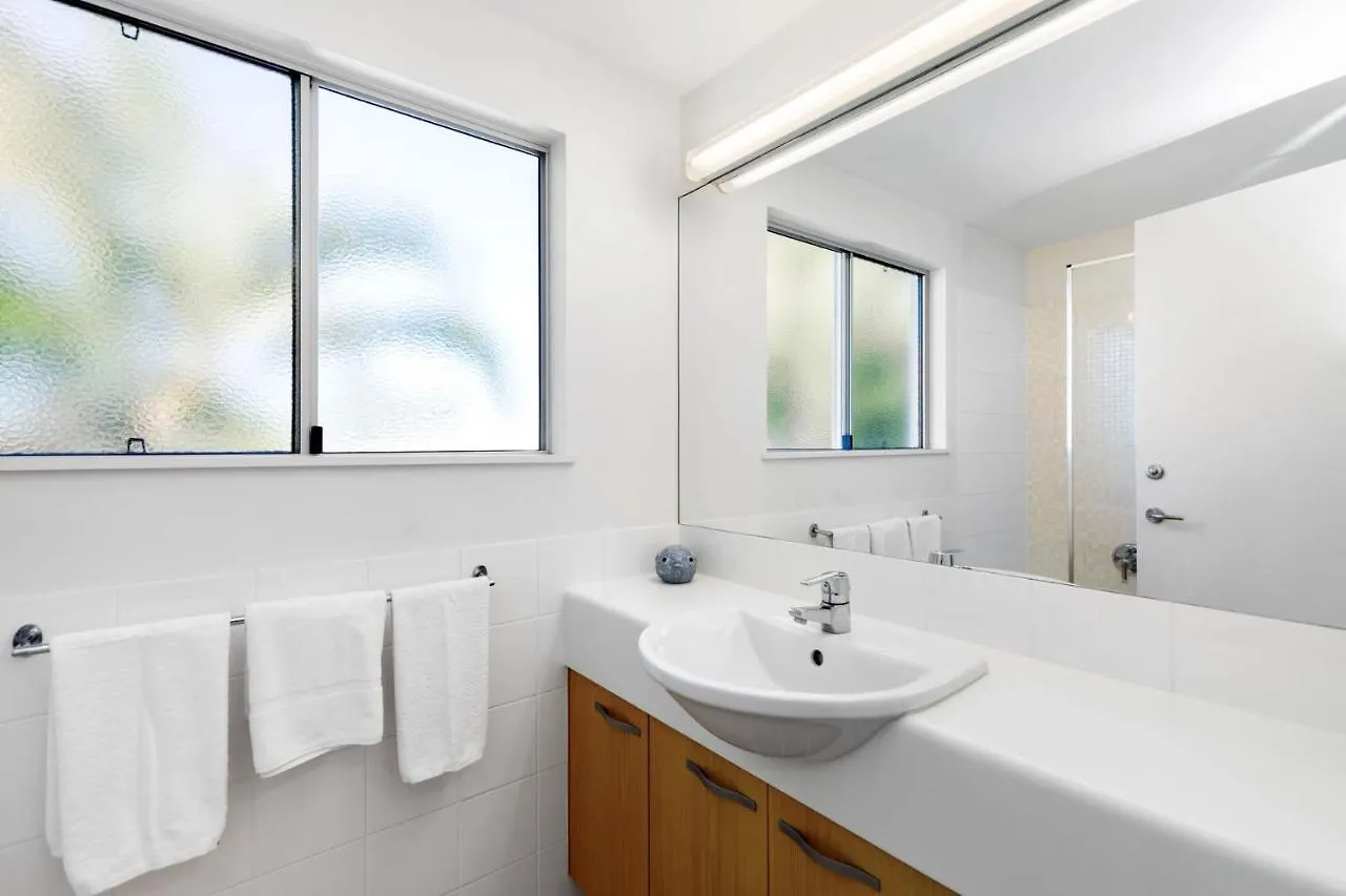Unit 6 Seabreeze Villas Coolum Beach Holiday home