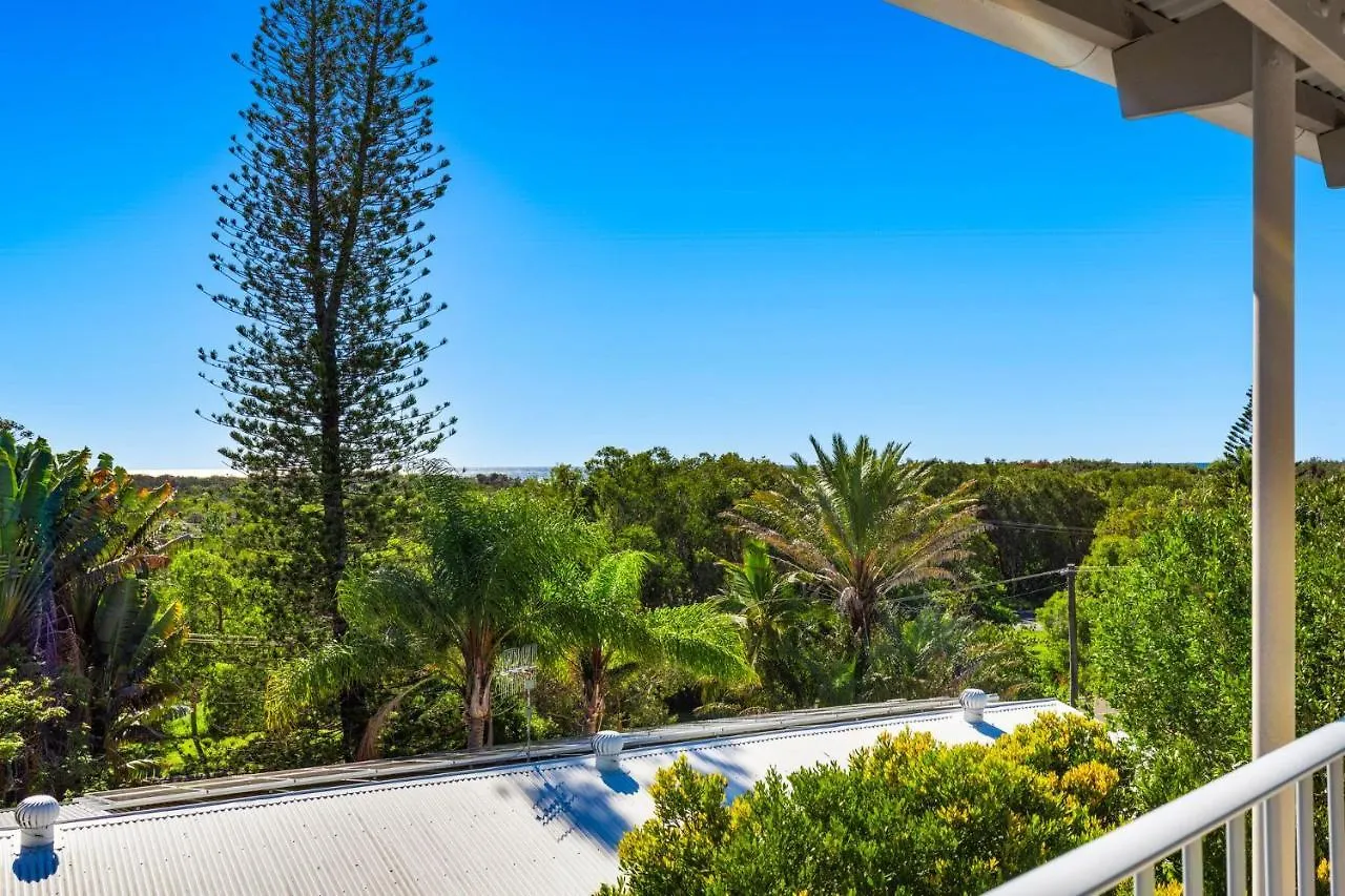 Holiday home Unit 6 Seabreeze Villas Coolum Beach Australia